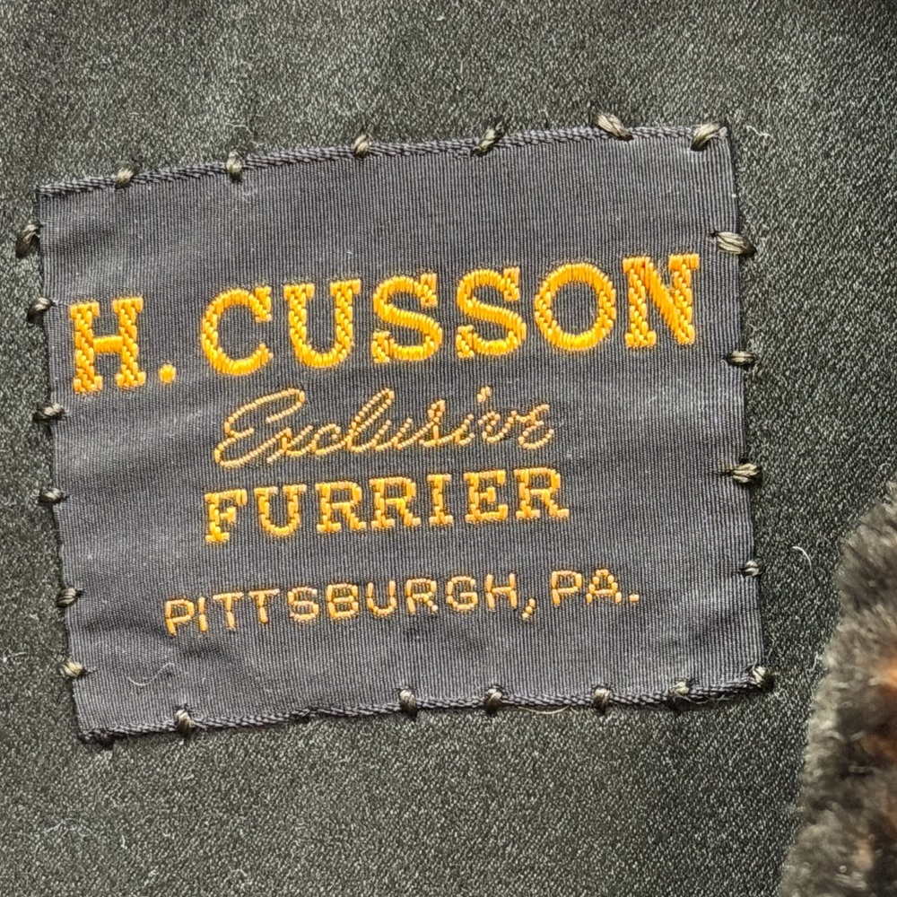 Alaskan SEAL Fur Coat by H CUSSON - Pittsburgh - Picture 2 of 16